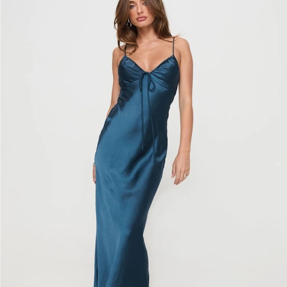Princess Polly Blue Maxi Special Occasion Dress with Elegant Sheen - Picture 1 of 11
